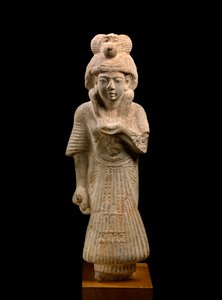 Escriba y sacerdote de Thoth llevando un babuino, de Ashmunein antigua Hermópolis, Reino Nuevo, Dinastía XIX 1307-1196 a.C. (detalle)